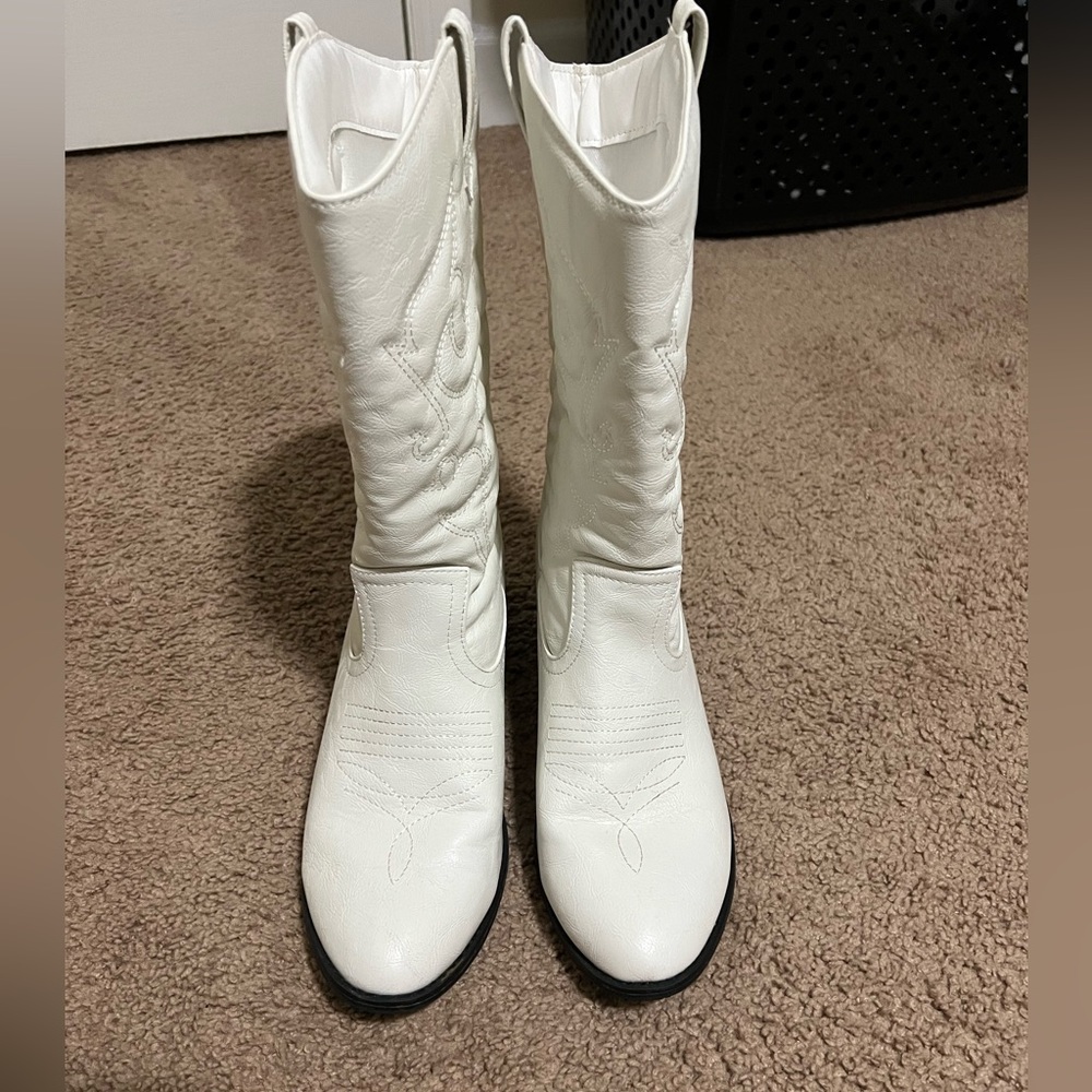 White Size 11 Cowboy Boots